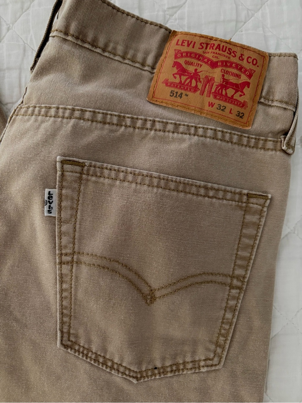 Levi's 514 Slim Straight Jeans in Tan